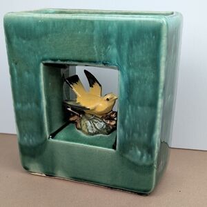 McCoy USA Green,Yellow Bird In Box Arcature Pottery, Vintage Mid Century Modern